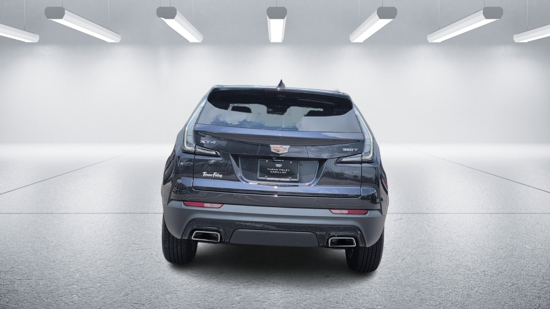 Certified 2022 Cadillac XT4 Sport w/ Enhanced Visibility Package FWD image 4