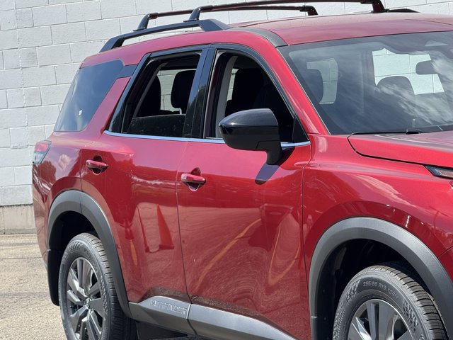 New 2026 Nissan Pathfinder SV w/ Cargo Package AWD/4WD image 4