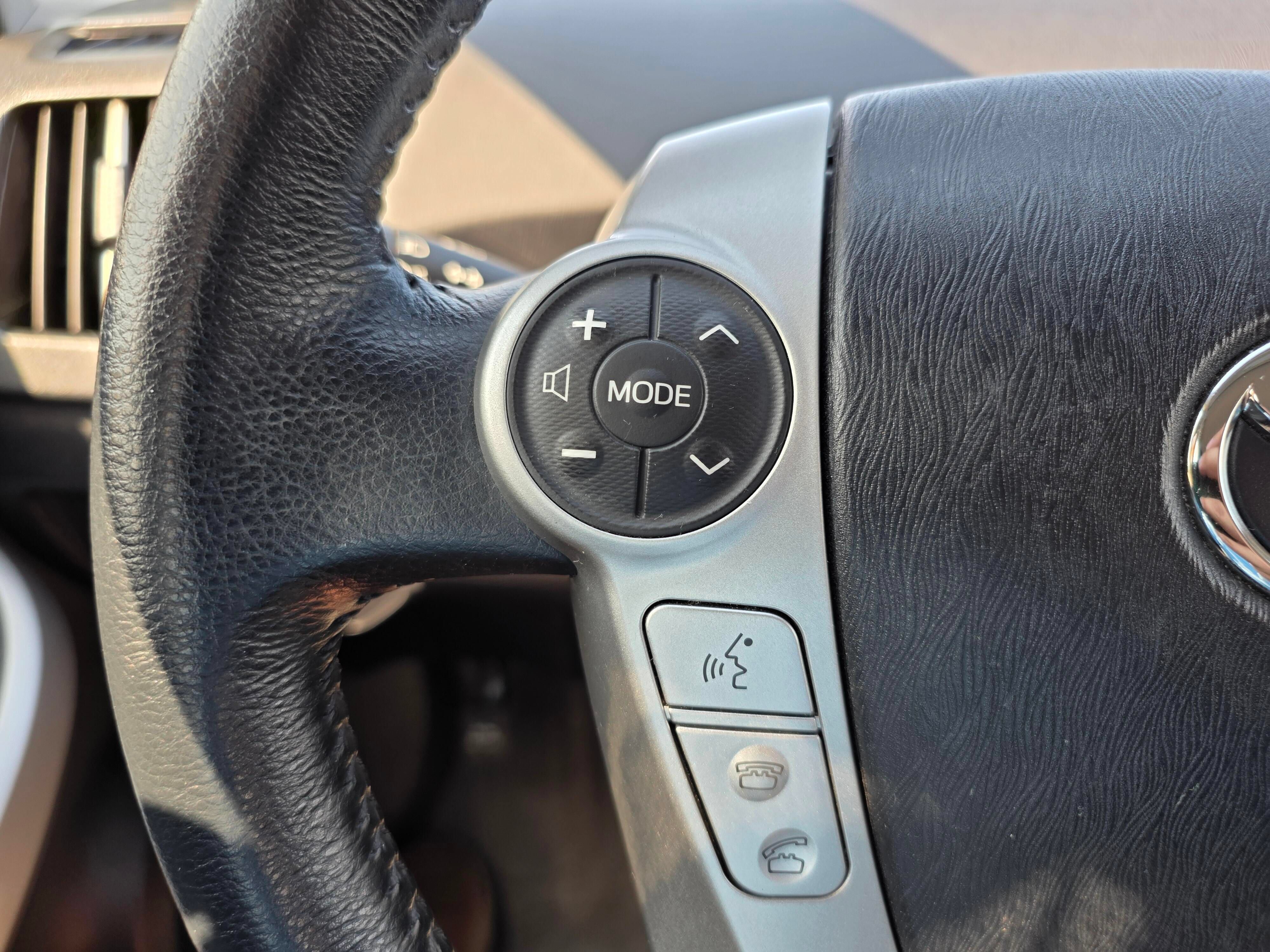 Used 2014 Toyota Prius Four FWD image 18