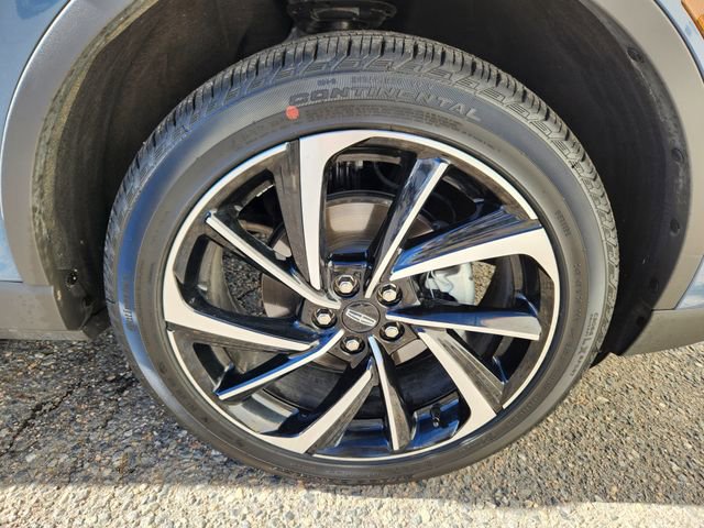 New 2025 Lincoln Corsair Reserve w/ Equipment Group 202A AWD/4WD image 18