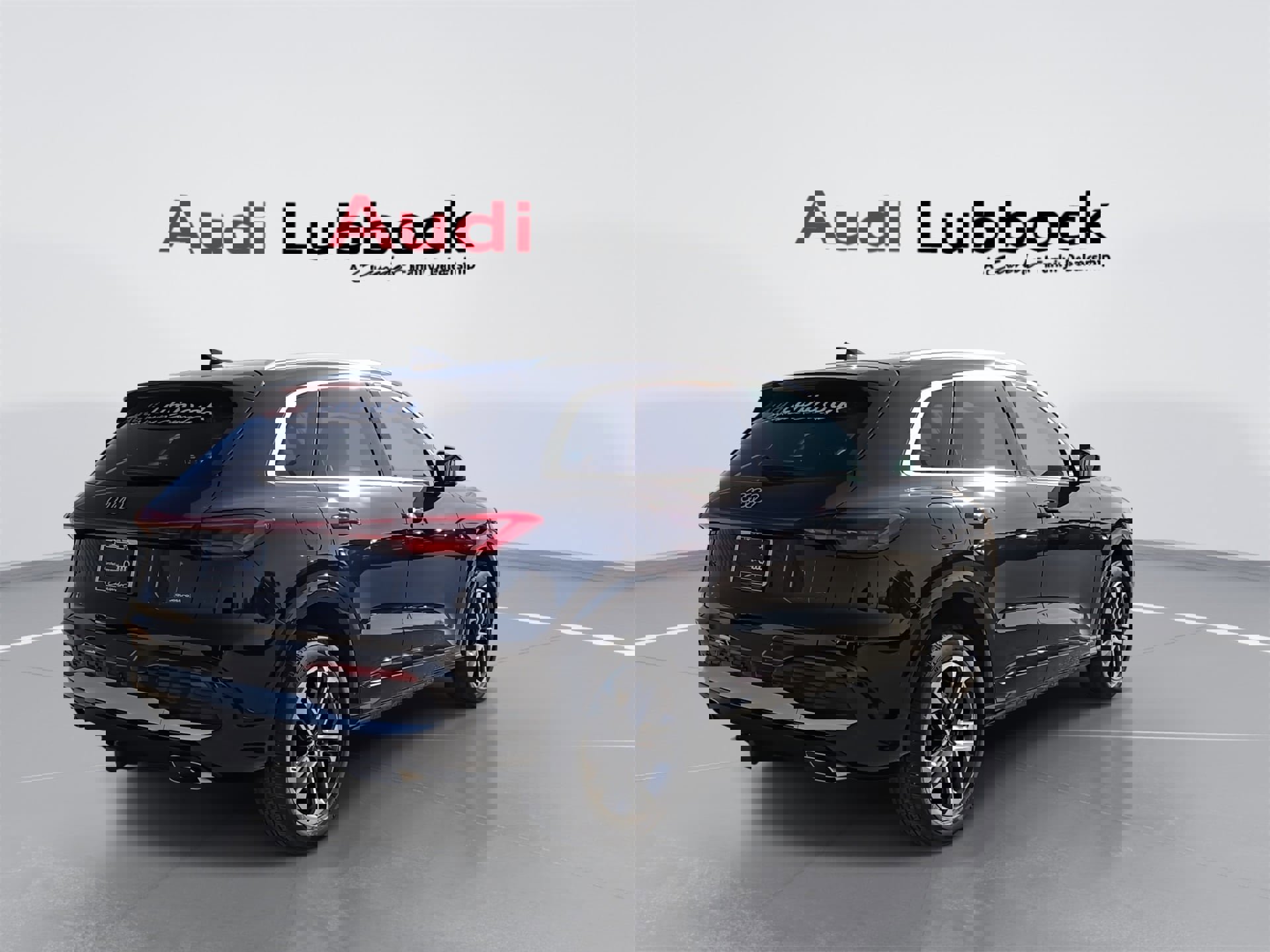 Used 2025 Audi Q5 Premium Plus w/ Premium Plus image 8