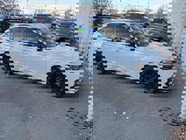 Used 2023 Honda Civic Sport image 3