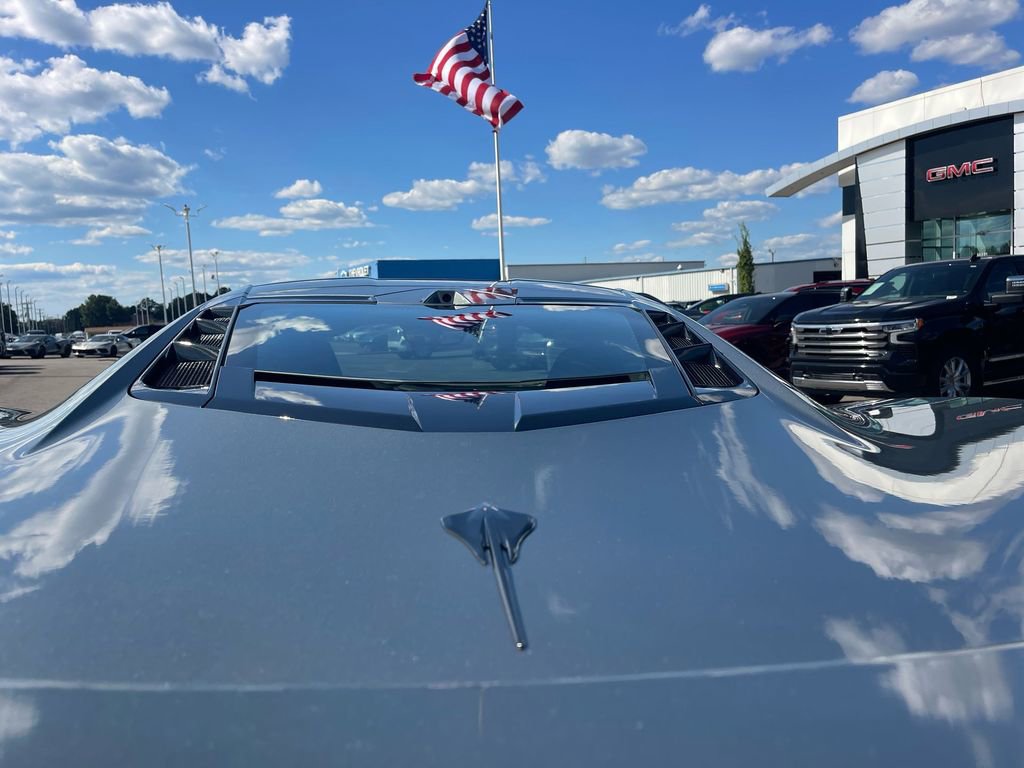 Used 2024 Chevrolet Corvette Stingray Coupe w/ 1LT image 28