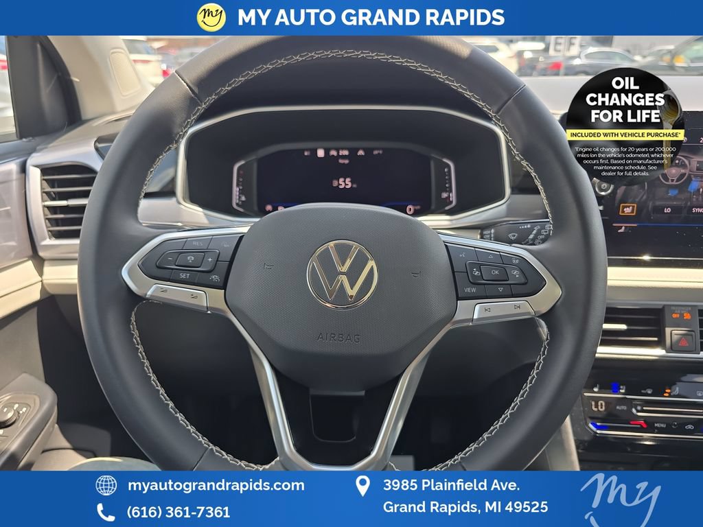 Used 2025 Volkswagen Taos SEL w/ Black Wheel Plus Package AWD/4WD image 13