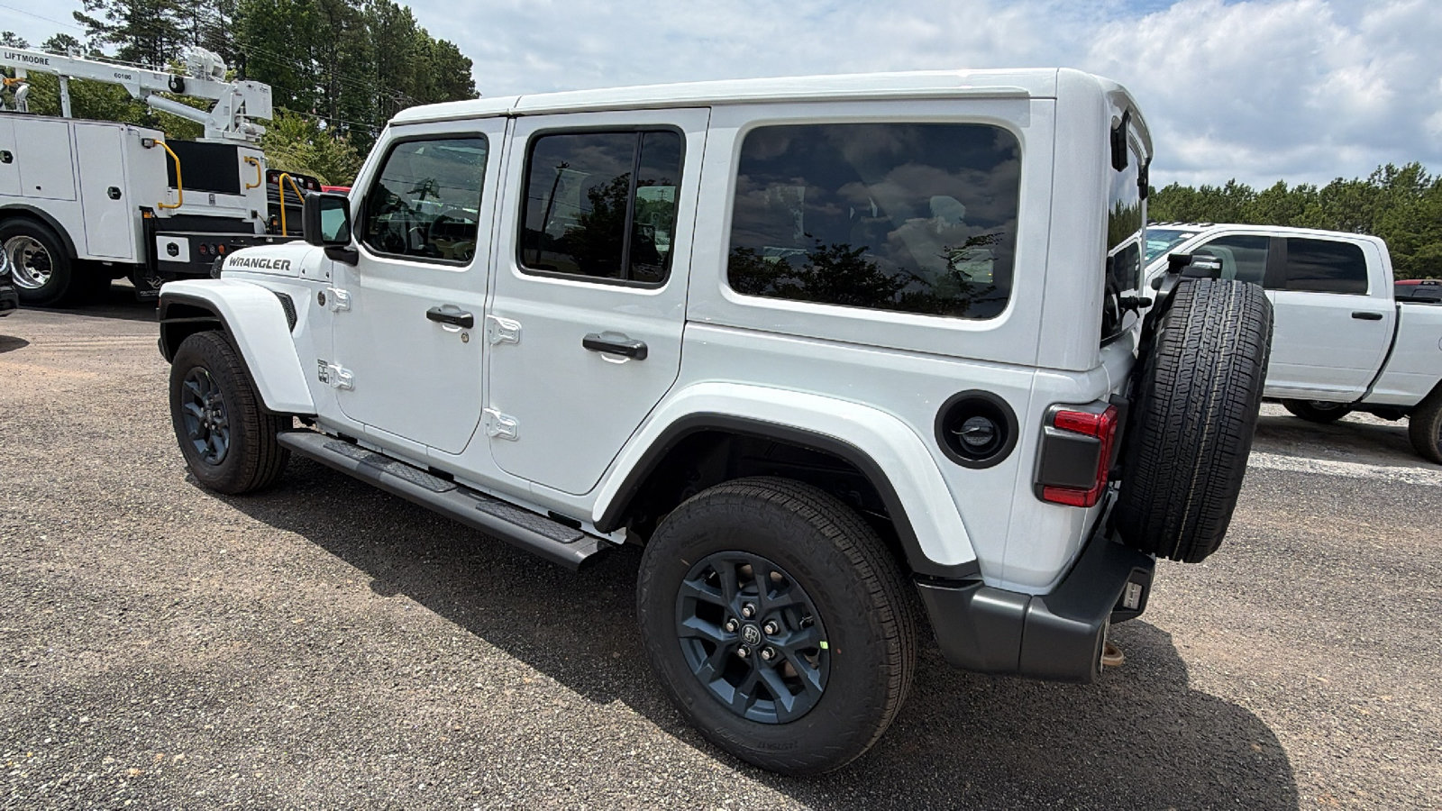 New 2026 Jeep Wrangler Unlimited Sport AWD/4WD image 10