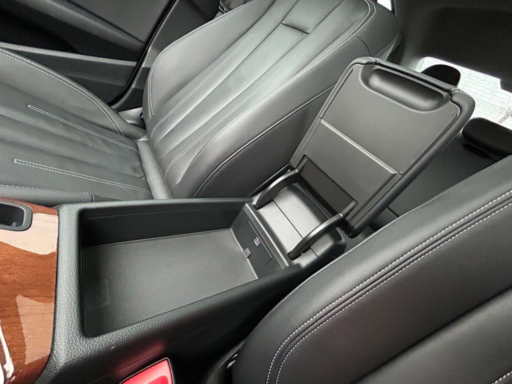Used 2023 Audi A4 2.0T Premium w/ Convenience Package image 39