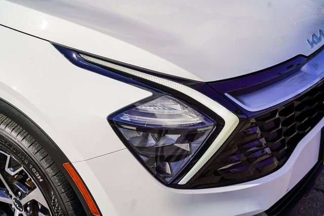 Used 2023 Kia Sportage EX image 11