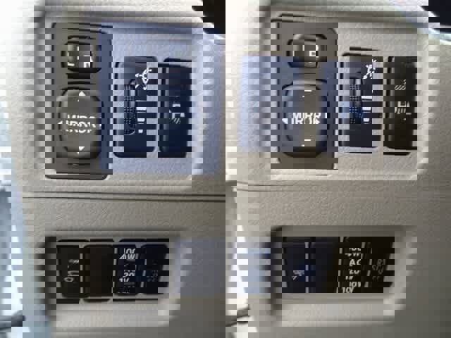 Used 2013 Toyota 4Runner SR5 image 9