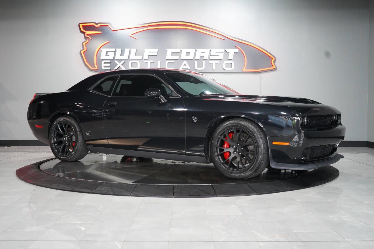 Used 2015 Dodge Challenger SRT Hellcat image 16