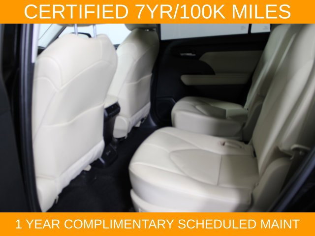 Used 2023 Toyota Highlander XLE FWD image 10