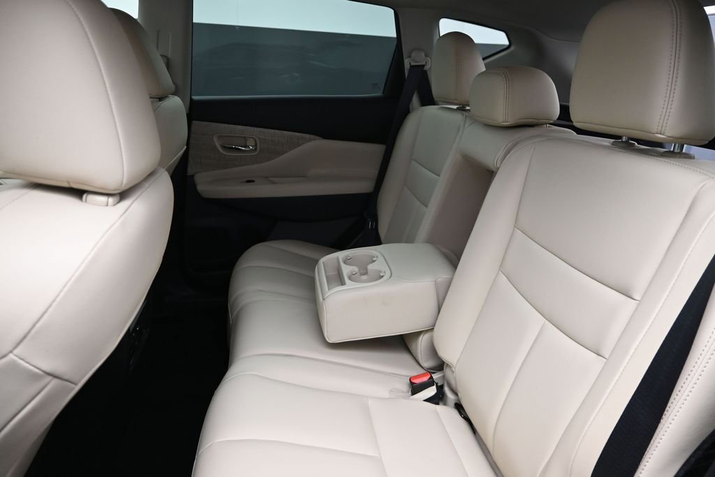 Used 2024 Nissan Murano SV FWD image 14