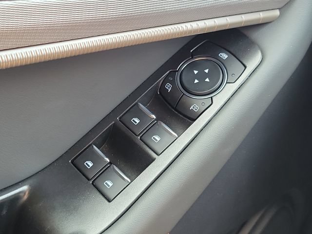 Used 2025 Ford Explorer Active w/ Active Comfort Package RWD image 14