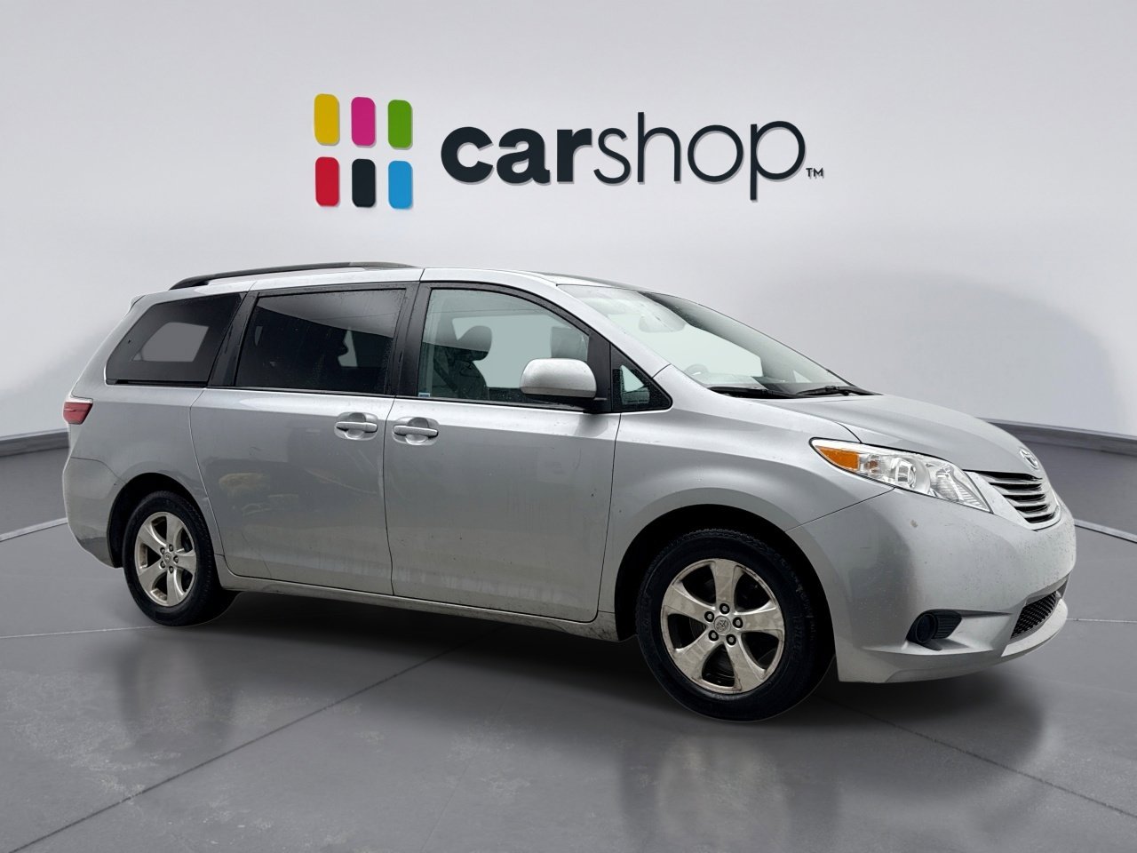 Used 2015 Toyota Sienna LE image 7
