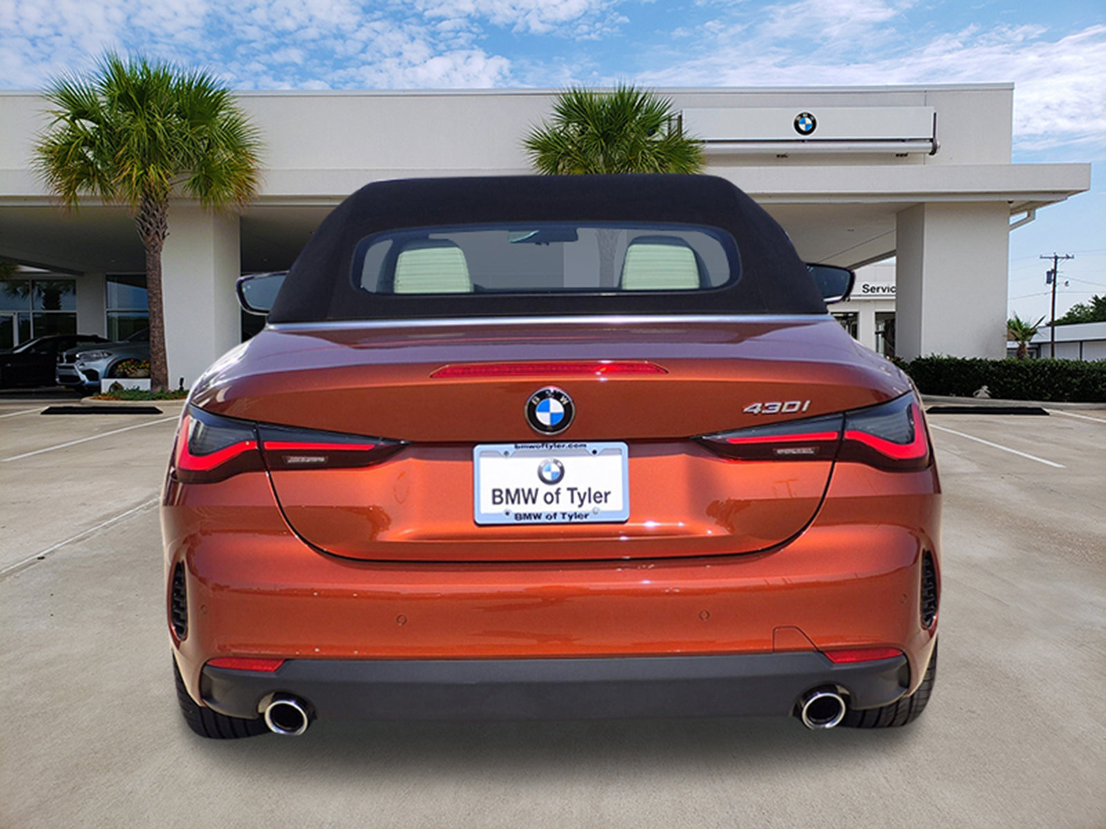 Used 2023 BMW 430i Convertible w/ Premium Package RWD image 5