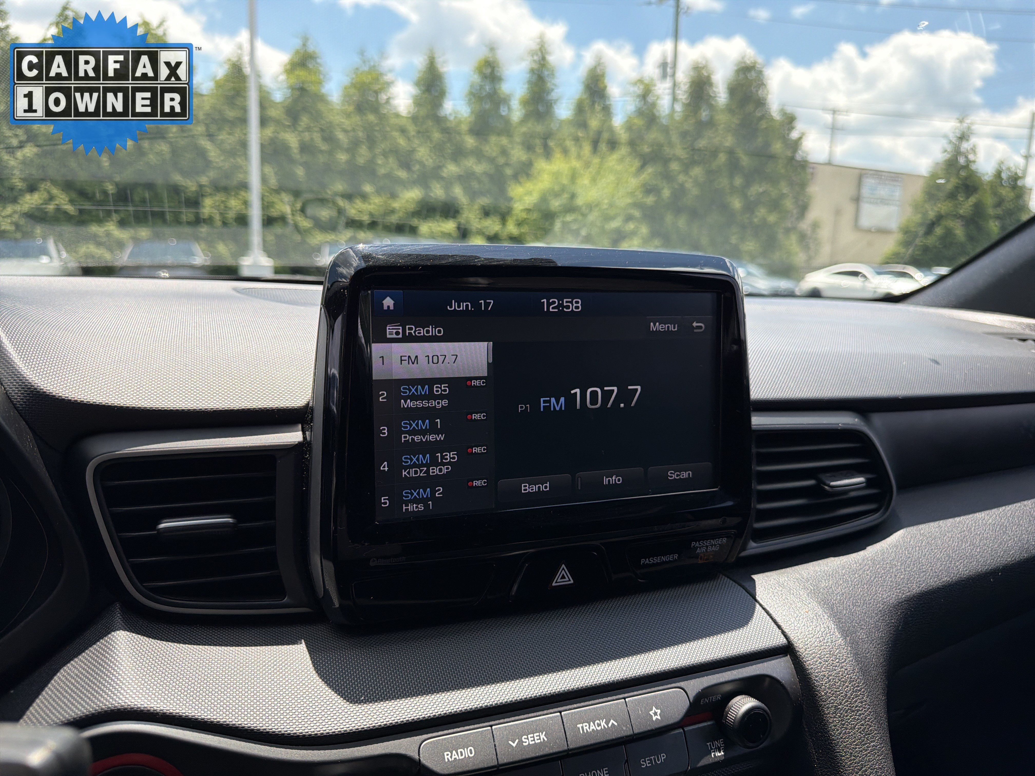 Used 2019 Hyundai Veloster 2.0 Premium FWD image 23