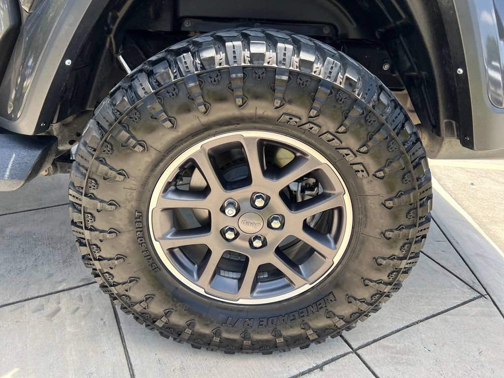 Used 2021 Jeep Gladiator Overland w/ Popular Equipment Package AWD/4WD image 14
