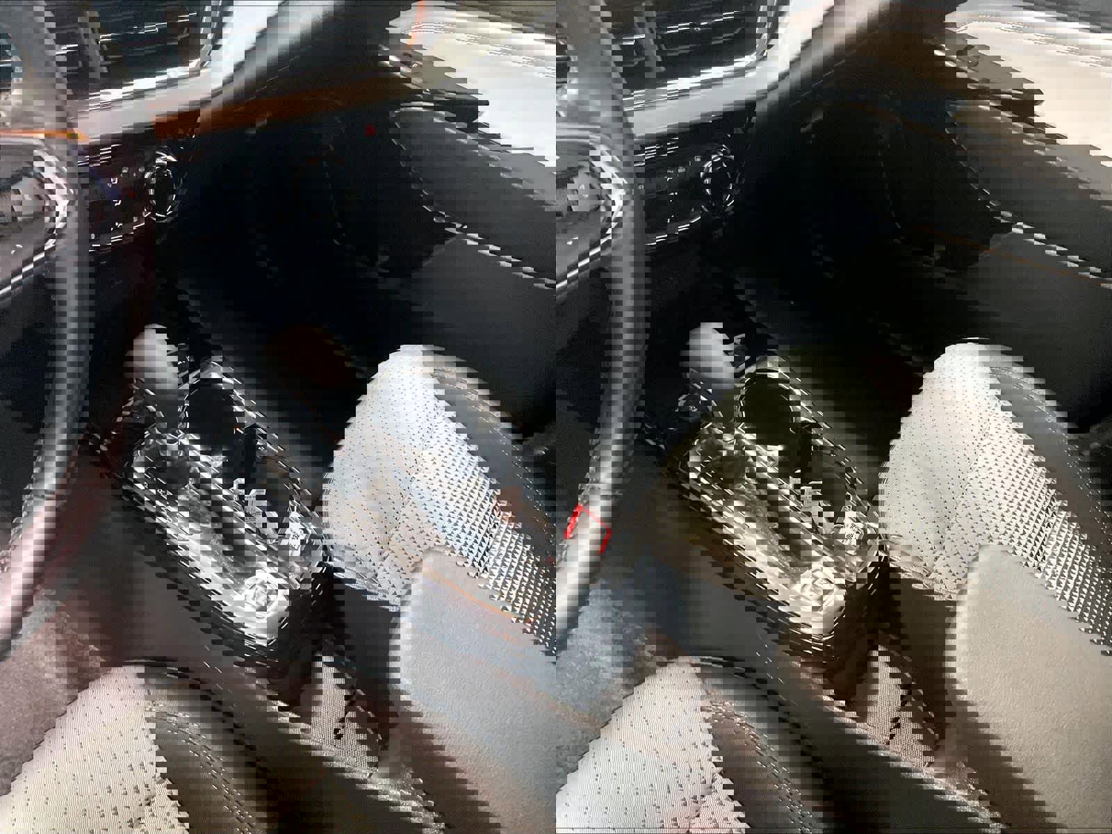 Used 2025 Chevrolet Trax LT w/ LT Convenience Package FWD image 20