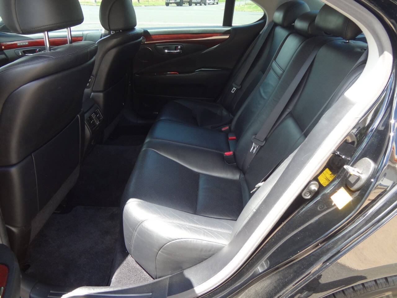 Used 2010 Lexus LS 460 AWD image 10