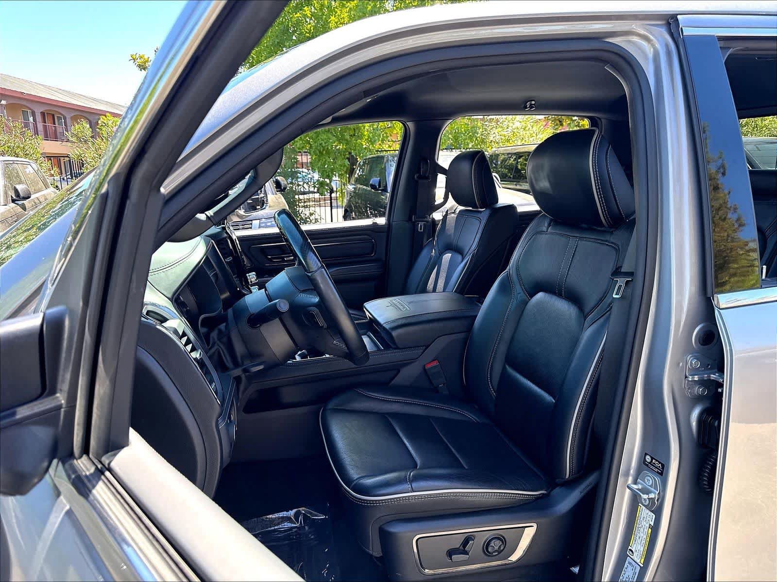 Used 2022 RAM 1500 Limited AWD/4WD image 25