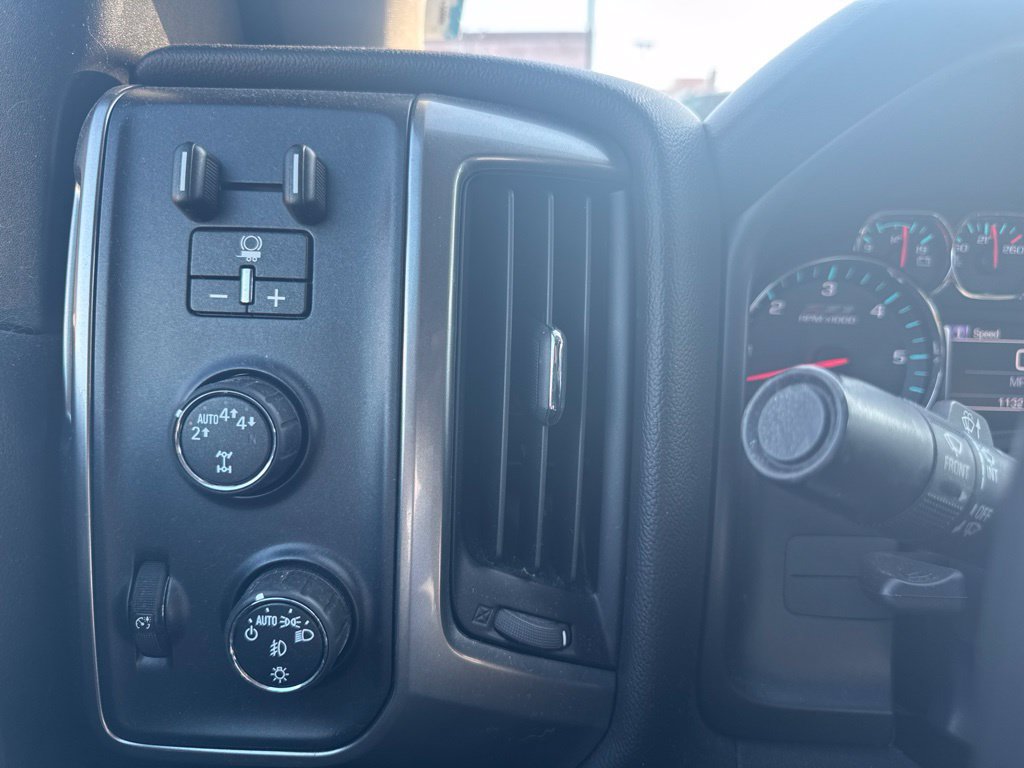 Used 2017 Chevrolet Silverado 1500 LT w/ Rally 2 Edition AWD/4WD image 14