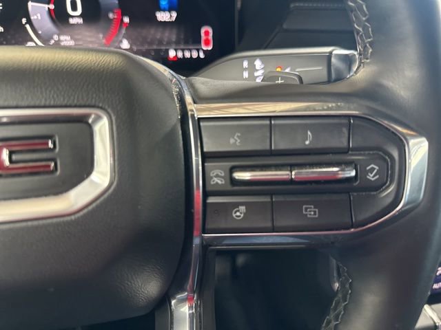 Used 2025 GMC Acadia Elevation image 18