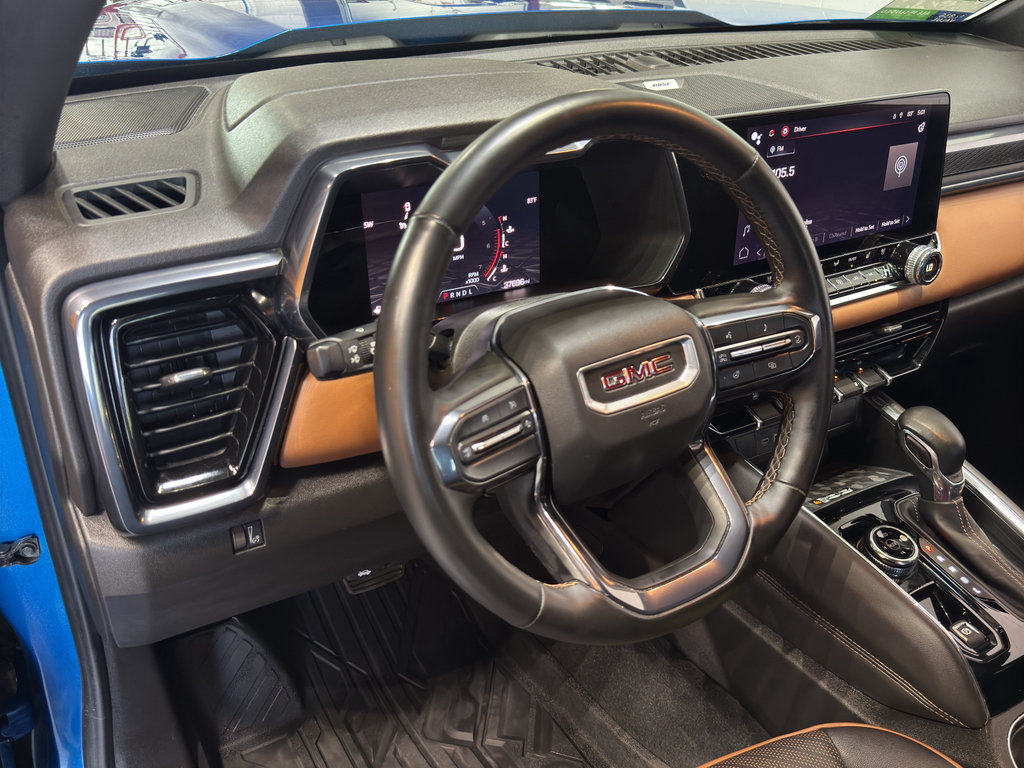 Used 2023 GMC Canyon AT4 w/ AT4 Premium Package AWD/4WD image 18