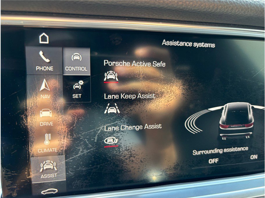 Used 2017 Porsche Panamera 4S image 35