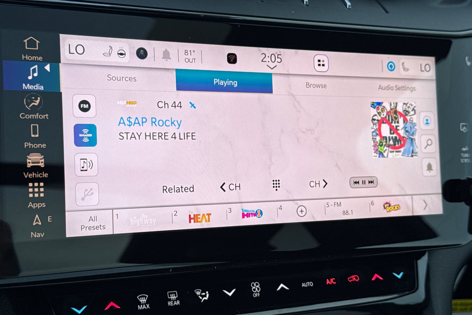 New 2026 Jeep Grand Cherokee Limited image 17