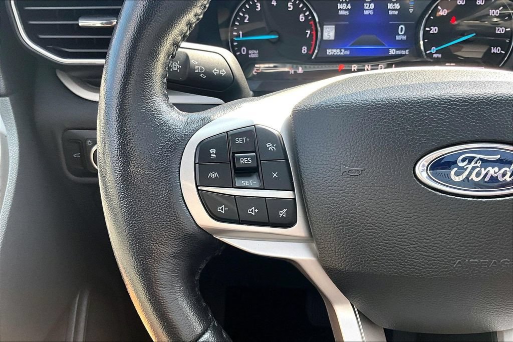 Used 2023 Ford Explorer XLT w/ Equipment Group 202A AWD/4WD image 17