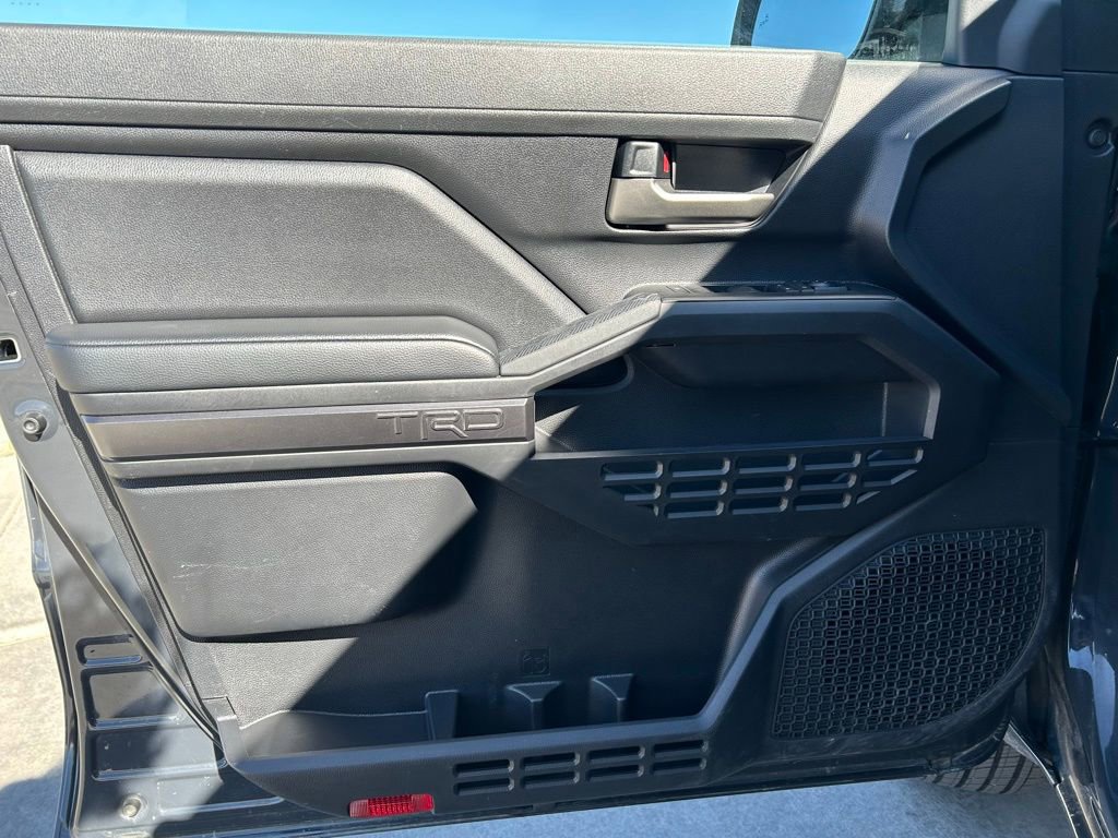Used 2025 Toyota Tacoma TRD Sport image 24