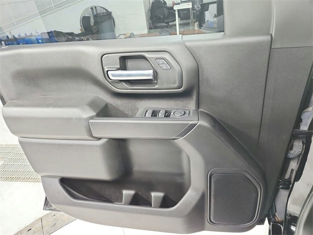 Used 2023 Chevrolet Silverado 2500 Custom w/ Gooseneck/5TH Wheel Package image 29