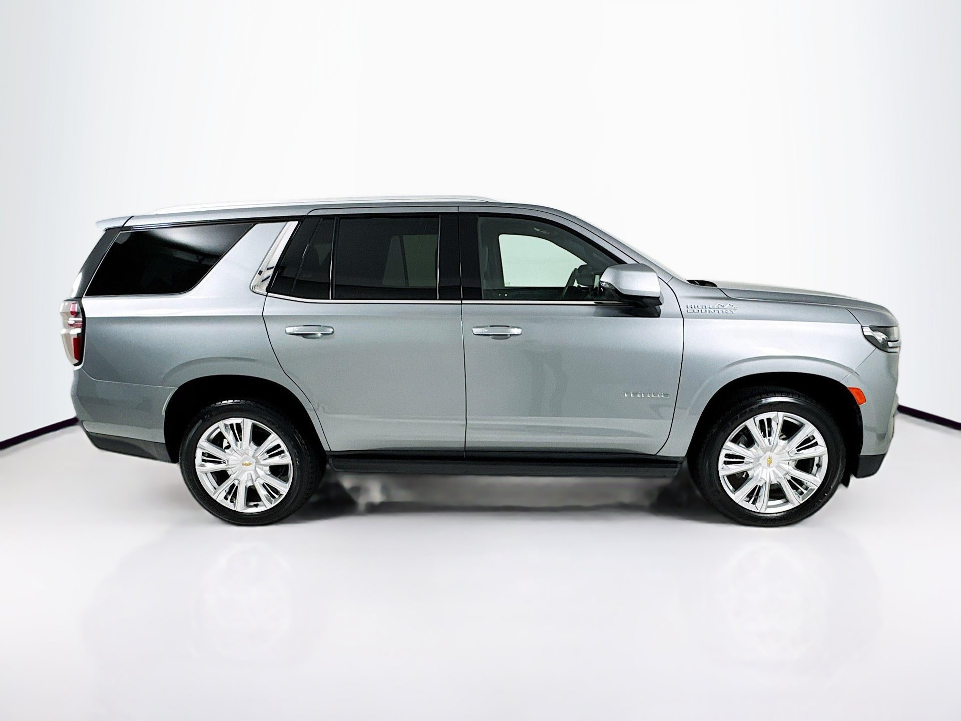 Used 2023 Chevrolet Tahoe High Country AWD/4WD image 9