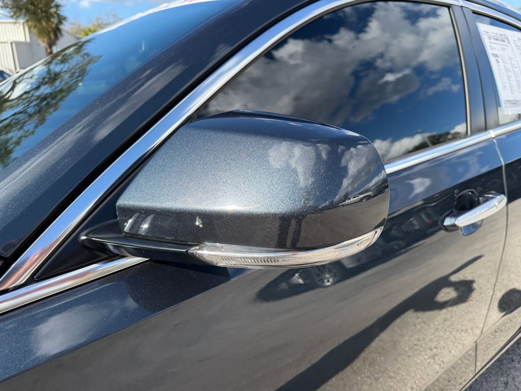 Used 2025 Cadillac CT4 Premium Luxury image 10