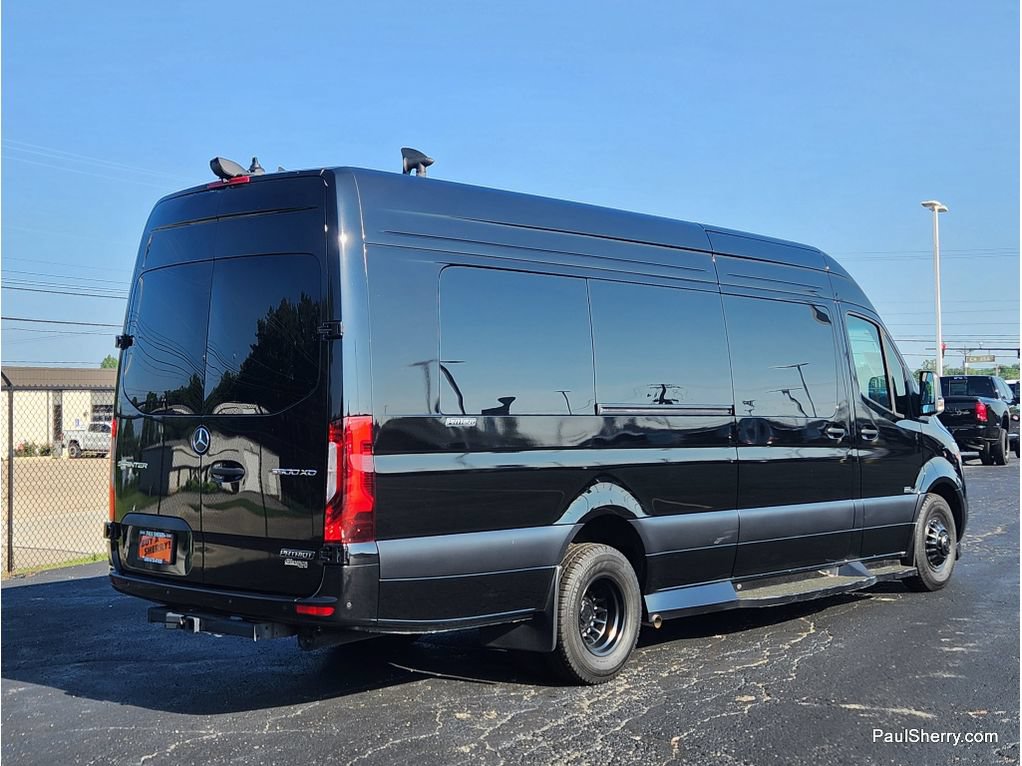 Used 2024 Mercedes-Benz Sprinter 3500 image 11