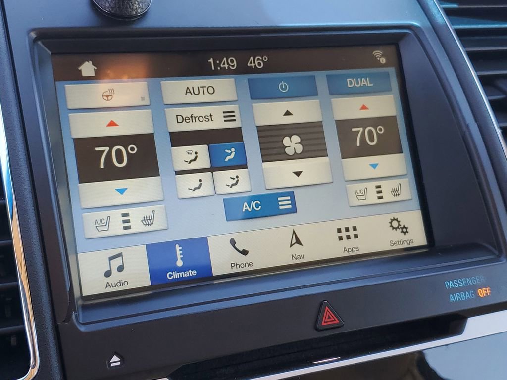 Used 2018 Ford Taurus Limited FWD image 17