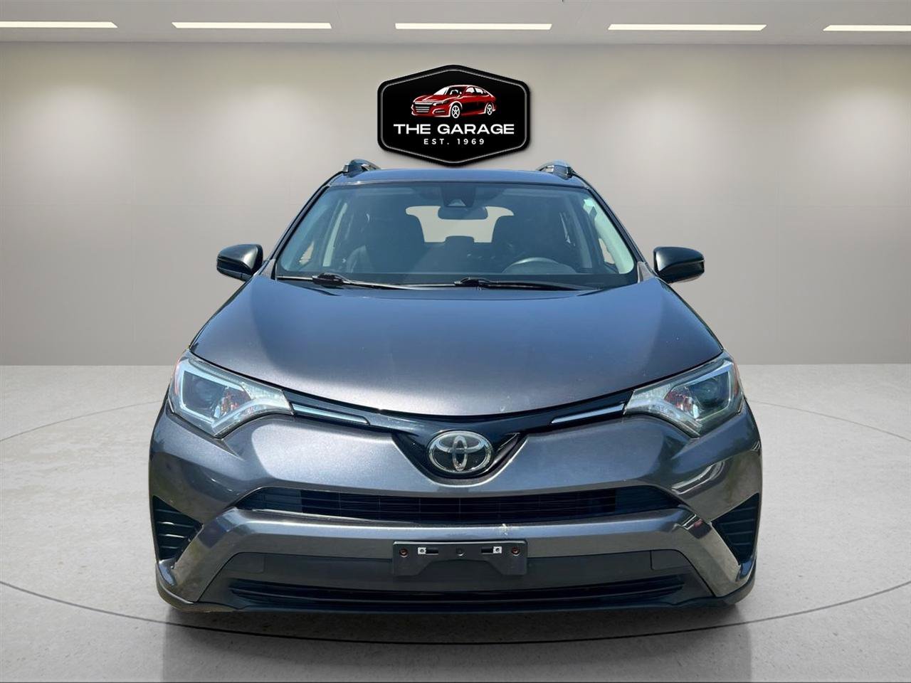 Used 2018 Toyota RAV4 LE w/ All Weather Liner Package AWD/4WD image 8