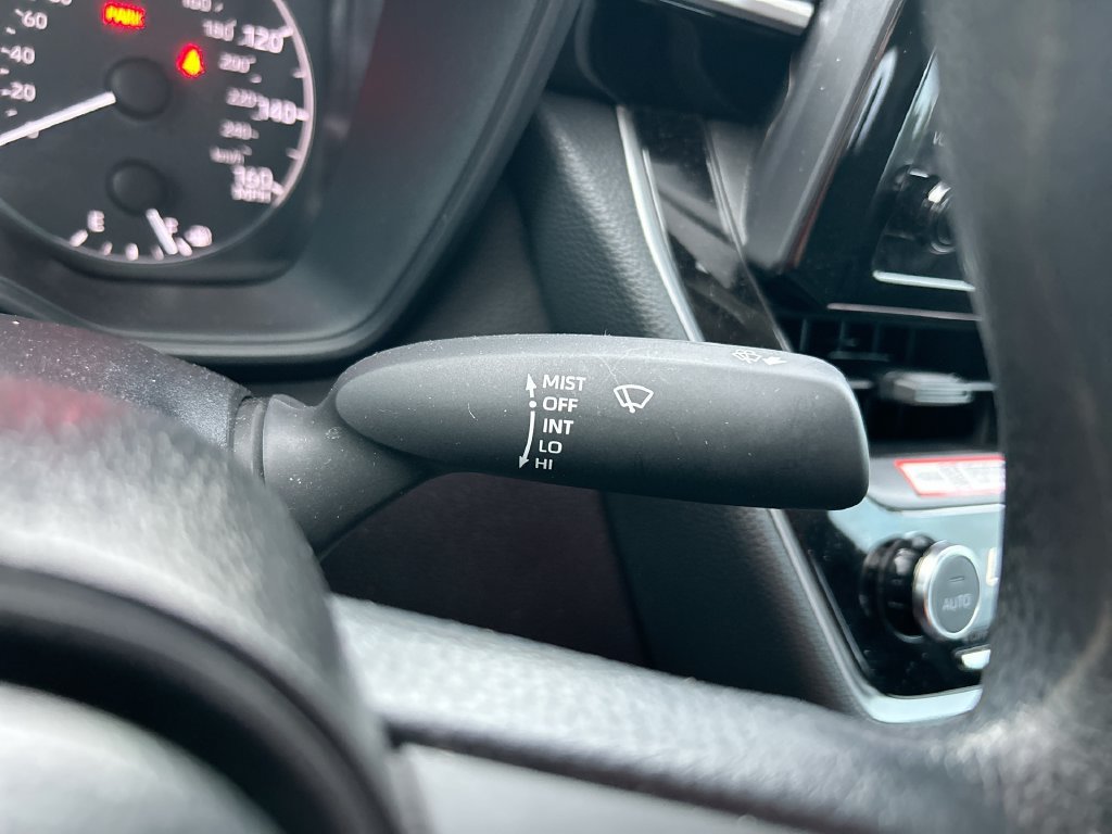Used 2025 Toyota Corolla LE FWD image 18