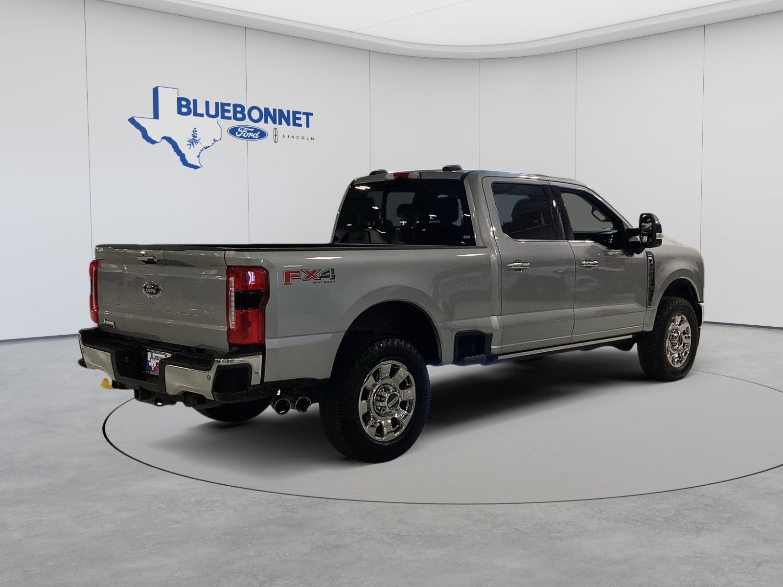 Used 2023 Ford F350 Lariat w/ Lariat Ultimate Package AWD/4WD image 5