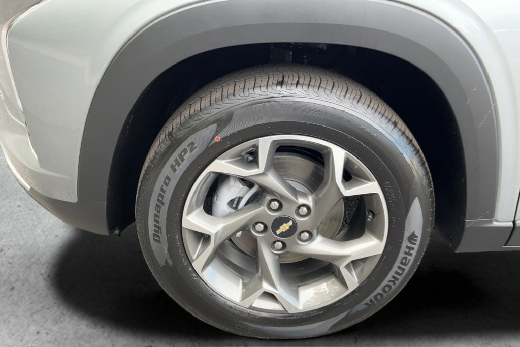 New 2026 Chevrolet Trax LT FWD image 22