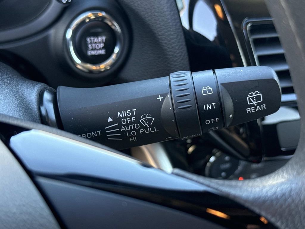 Used 2025 Mitsubishi Eclipse Cross LE image 34