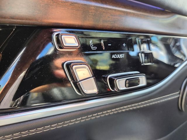 Used 2022 Jeep Grand Wagoneer Series I AWD/4WD image 27