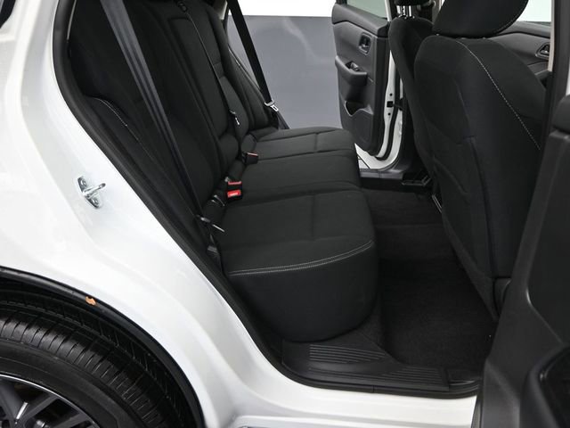 Used 2024 Nissan Rogue S image 12