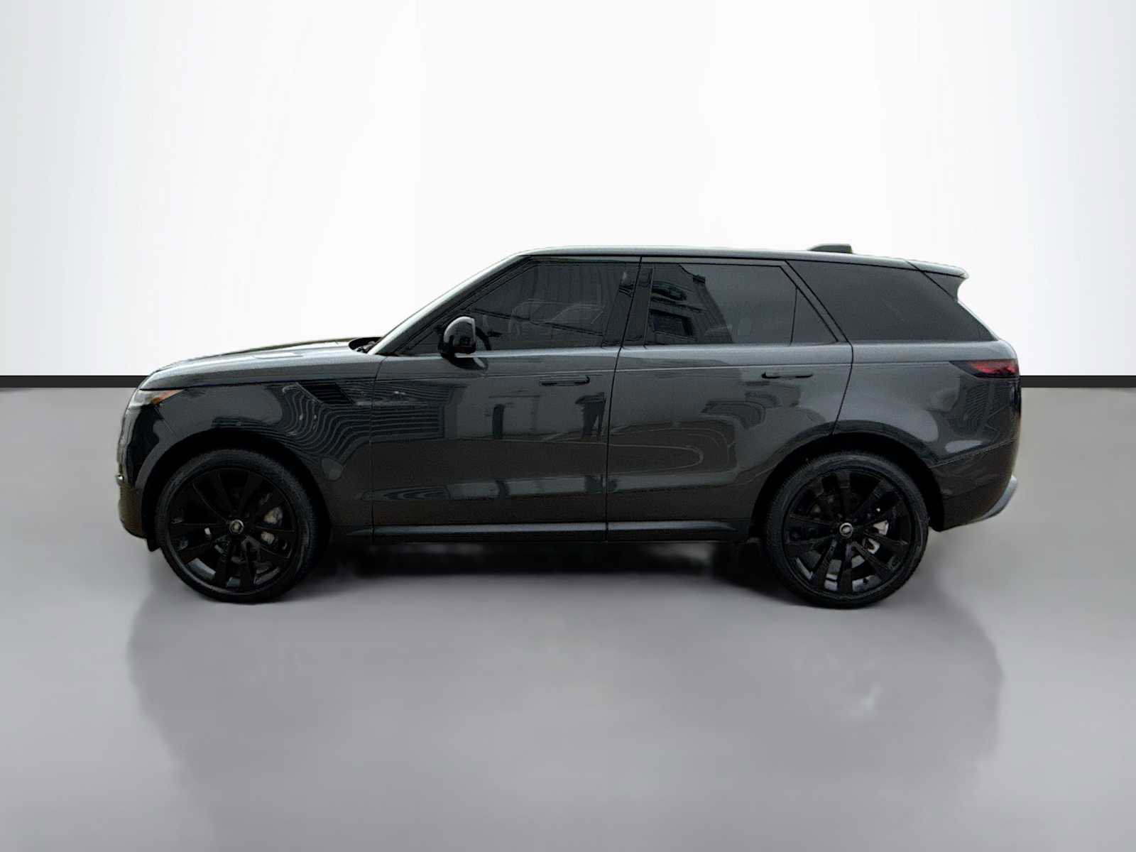 Certified 2025 Land Rover Range Rover Sport SE AWD/4WD image 5