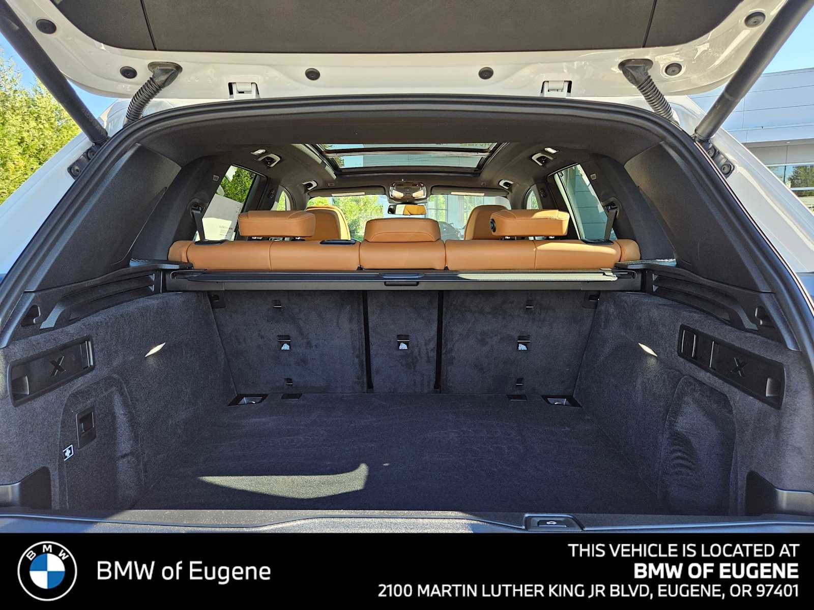 New 2026 BMW X5 M60i w/ Executive Package image 18
