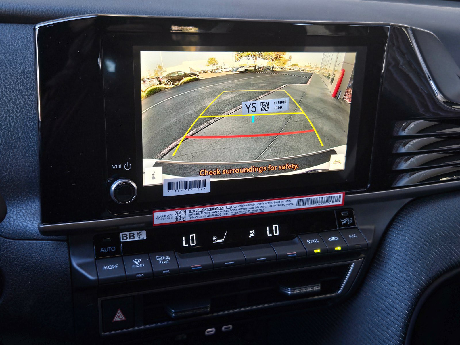 New 2026 Toyota Camry Hybrid FWD image 12