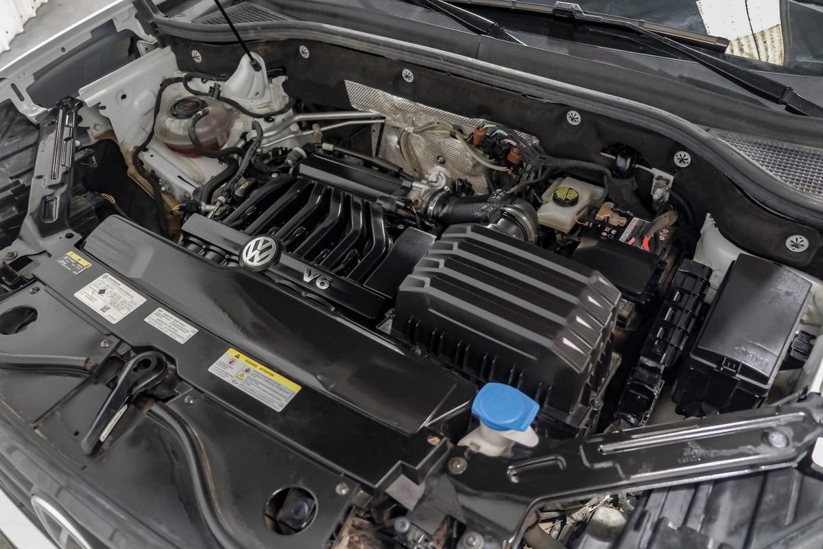 Used 2023 Volkswagen Atlas SEL R-Line image 56