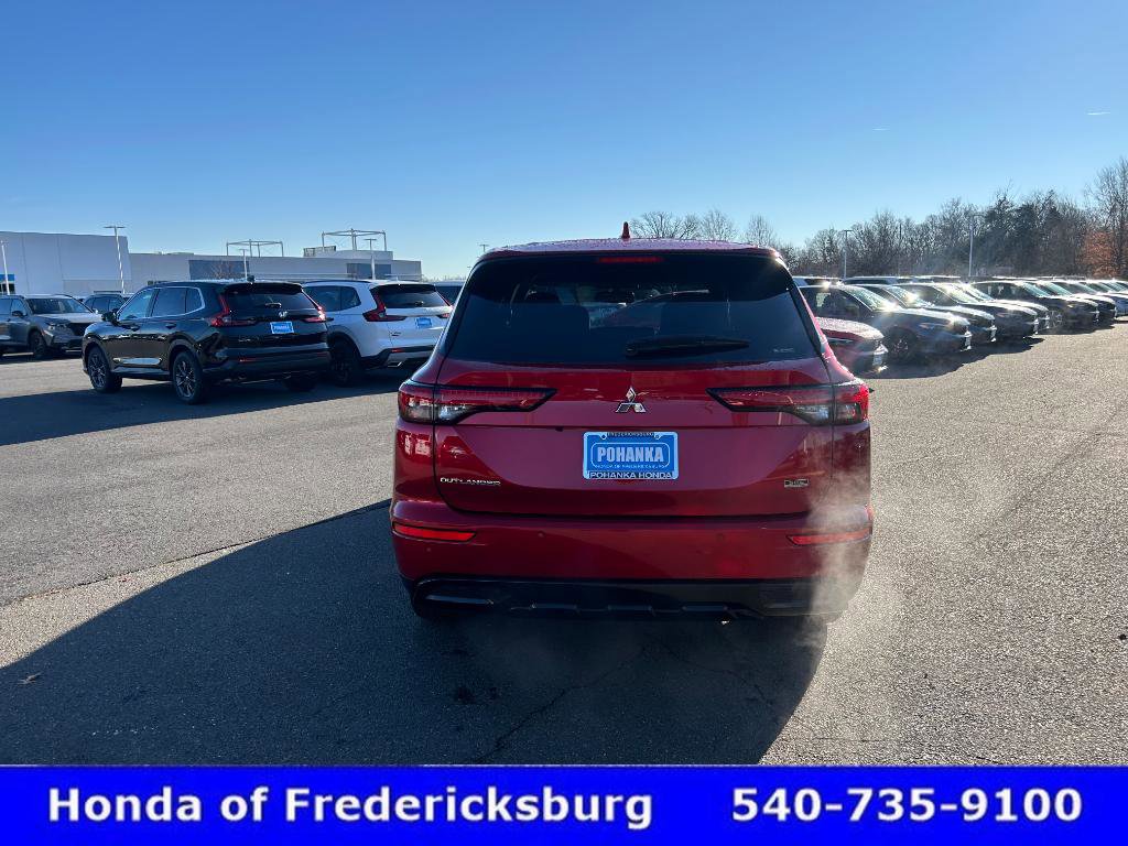 Used 2023 Mitsubishi Outlander SEL Black Edition image 5