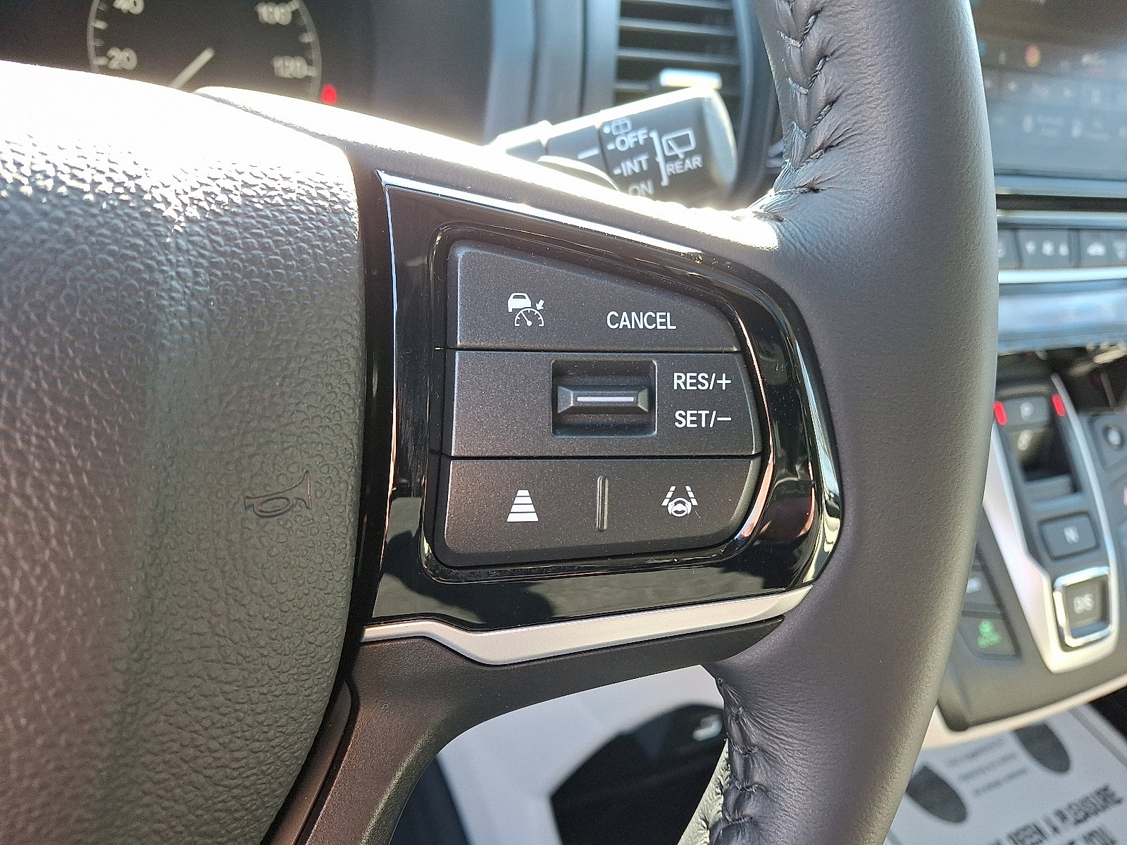 Used 2025 Honda Odyssey EX-L image 22