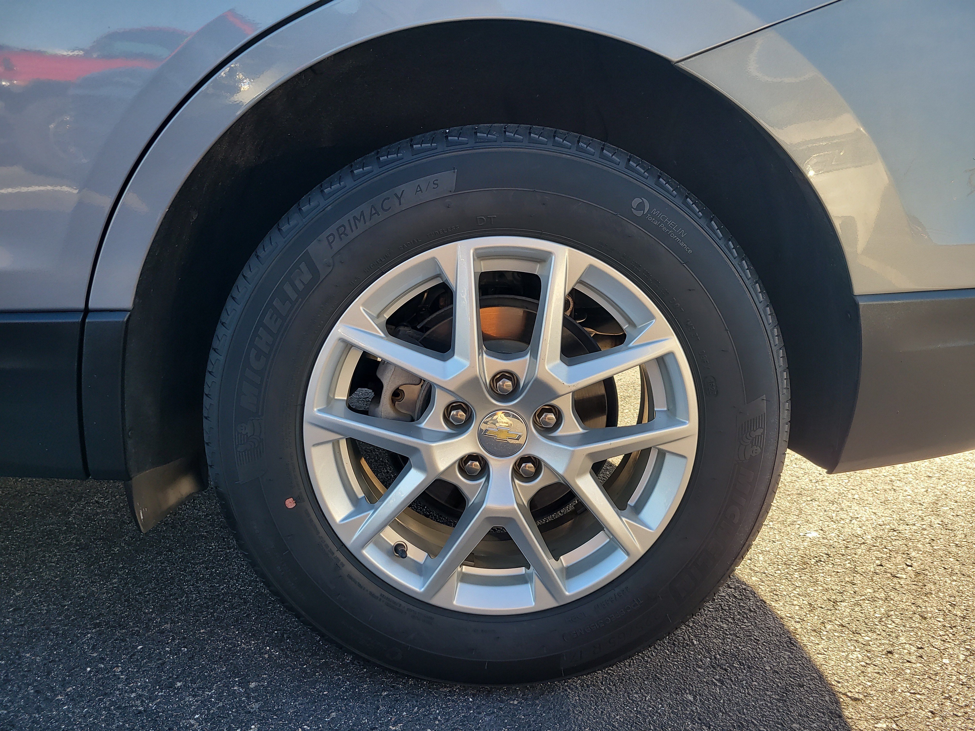 Used 2023 Chevrolet Equinox LS w/ Driver Confidence II Package FWD image 8