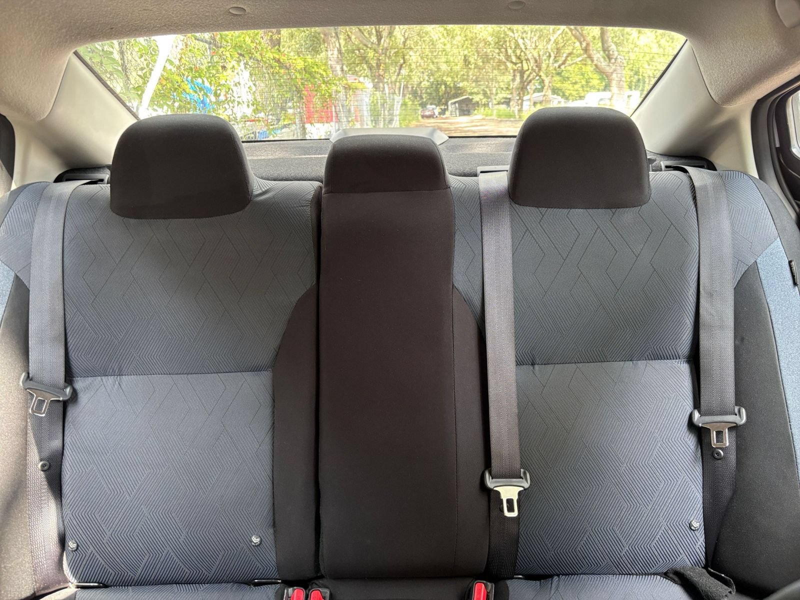 Used 2025 Nissan Versa SV FWD image 35